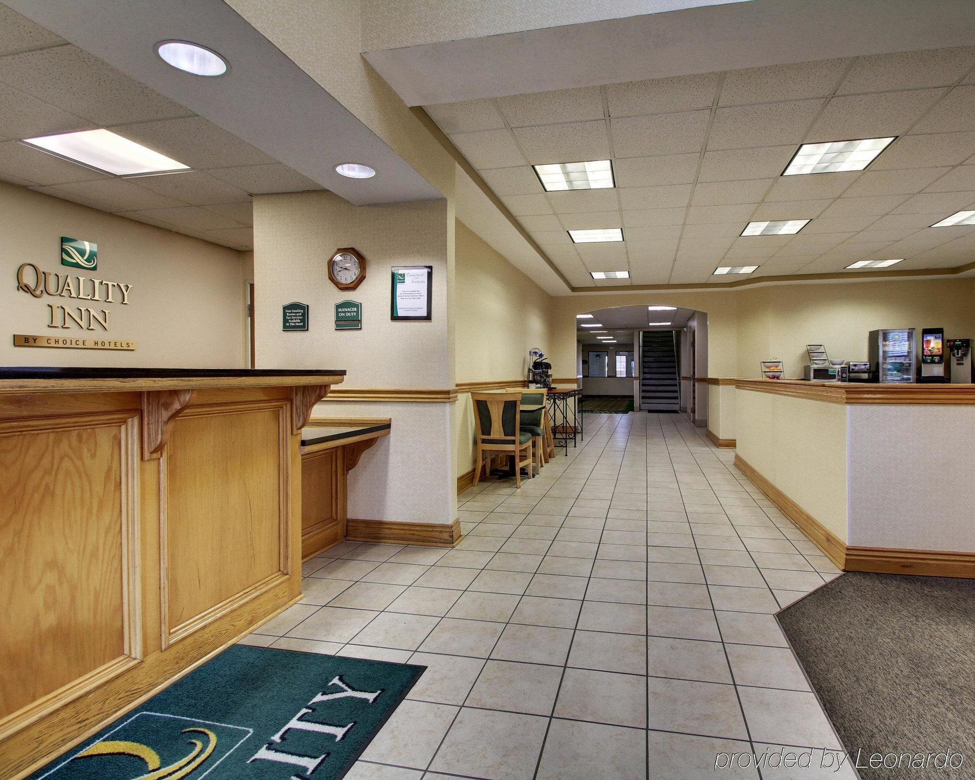 Columbia Inn & Suites Εξωτερικό φωτογραφία