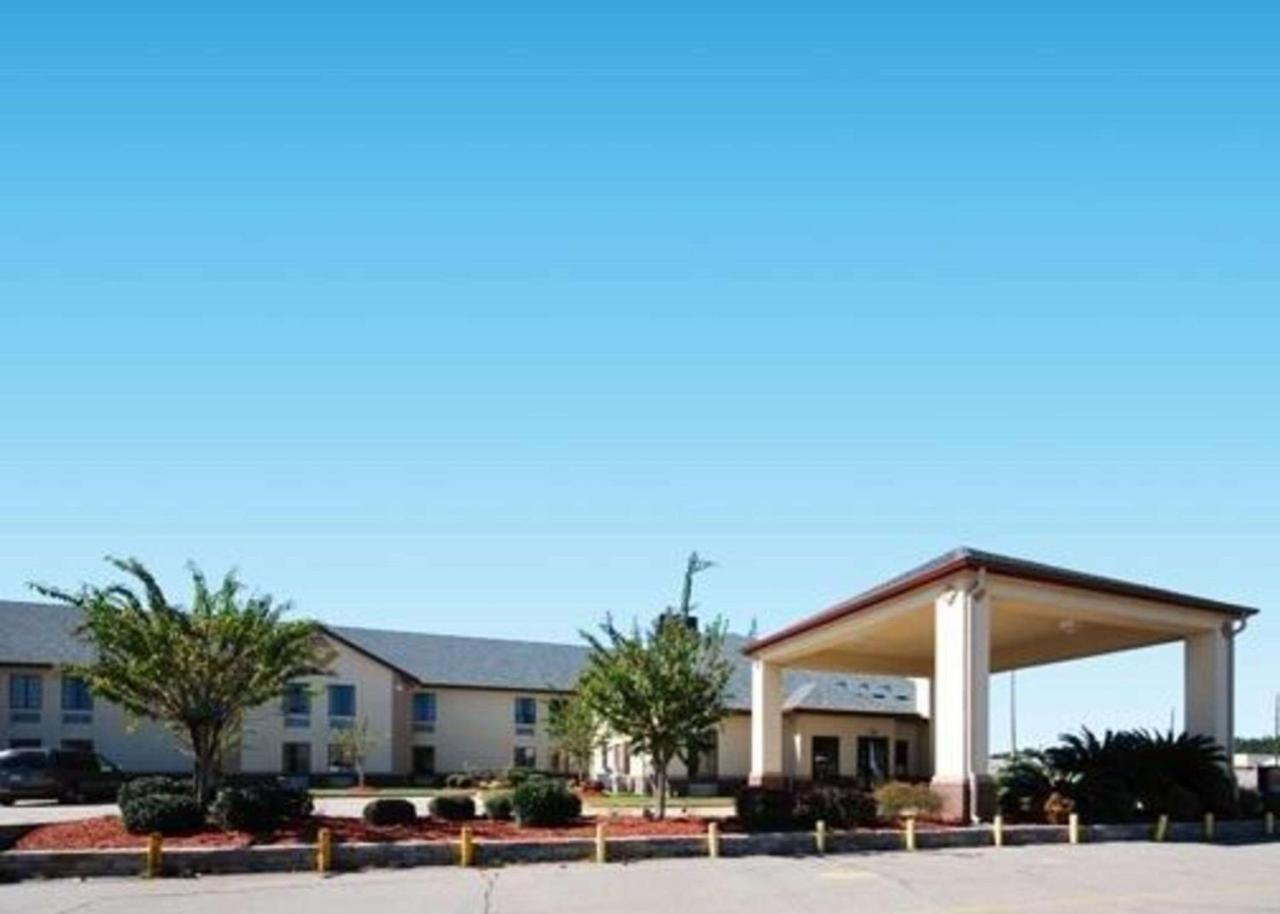 Columbia Inn & Suites Εξωτερικό φωτογραφία